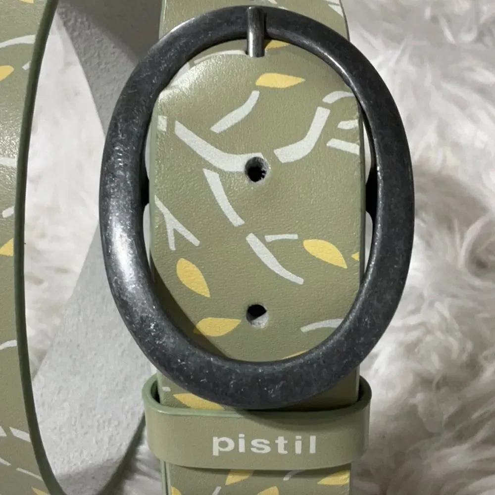 PISTIL leather belt novelty print antiqued silvertone buckle NWOT sz M